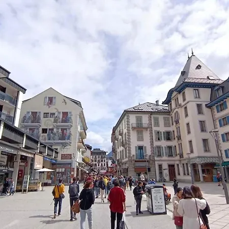 Modern Flat In The Heart Of Chamonix