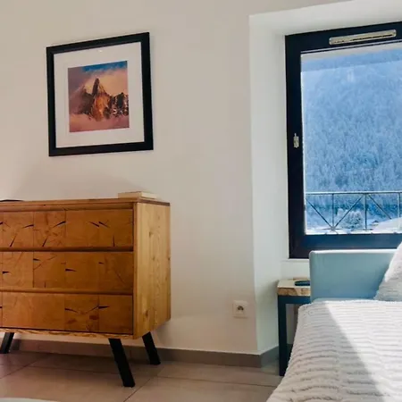 Modern Flat In The Heart Of Chamonix