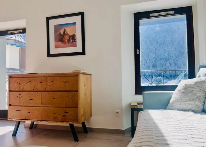 Modern Flat In The Heart Of Chamonix