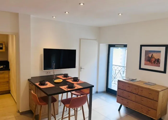 Apartamento Modern Flat In The Heart Of