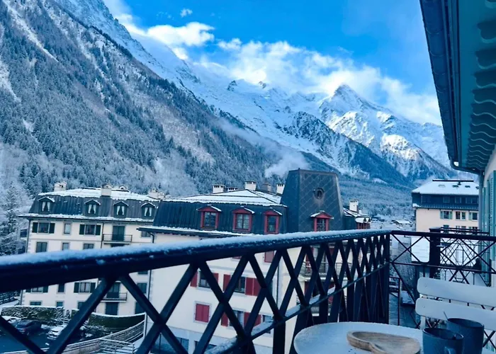 Modern Flat In The Heart Of *